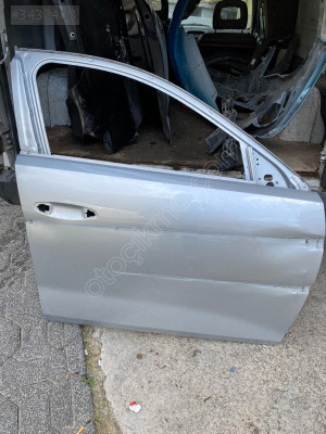 OPEL ASTRA L SAĞ ÖN KAPI - ÖZIŞIK ÇIKMA PARÇA