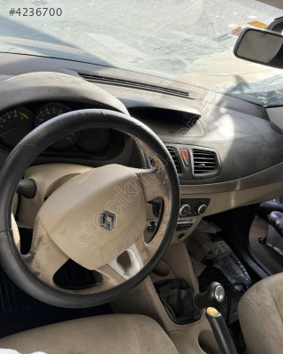 Fluence Ön Göğüs Torpido (2010-2016) 681005424R