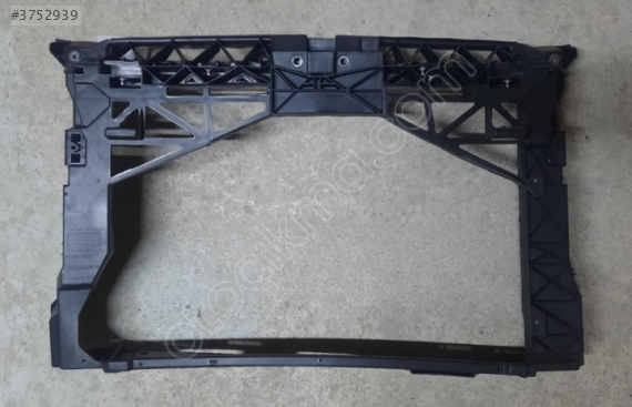 SEAT LEON 2013-2020 ÖN PANEL 5F0805588D ALTI GENİŞ TİP