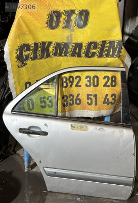 W210 Mercedes E Serisi Sağ Arka Kapı - Dolu Stok
