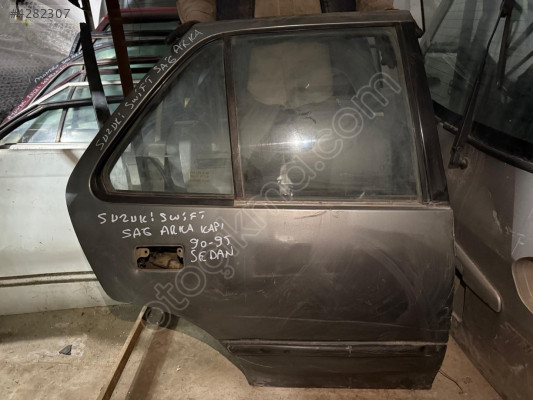 SUZUKİ SWİFT SAĞ ARKA KAPI KELEBEK CAMI SEDAN 90-95