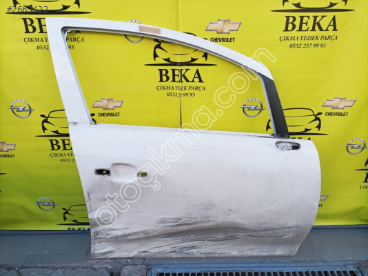 OPEL CORSA D SAĞ ÖN KAPI  BEYAZ ÇIKMA ORJİNAL YEDEK PARÇA