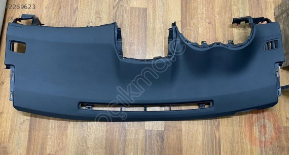 Toyota Corolla Göğüslük Siyah 2007-2012 55302-12121-B0