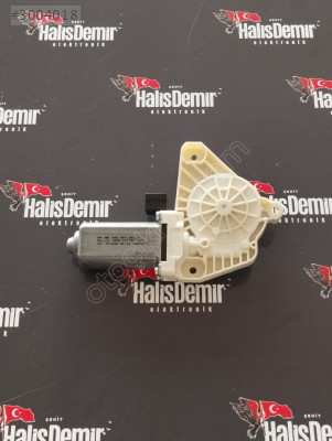 VW Golf Pencere Regülatörü Motoru Ön Sağ 5Q4959802B 5G mk7