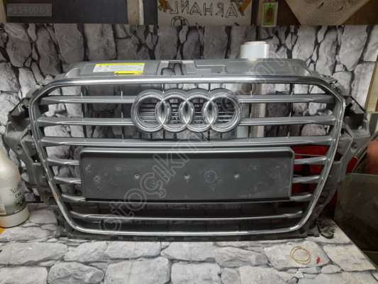 Audi A3 Ön Panjur Çıkma Orjinal 2013-2016