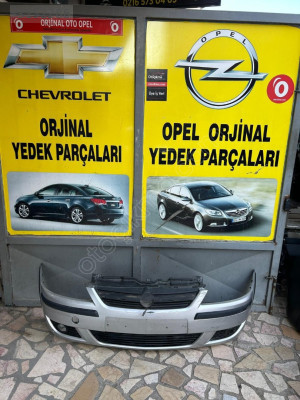 Opel Corsa C Modeli İçin Çıkma Ön Tampon