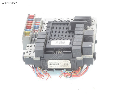 Volvo V70 S60 S80 XC70 XC90 Sigorta Kutusu 9452773 9452772