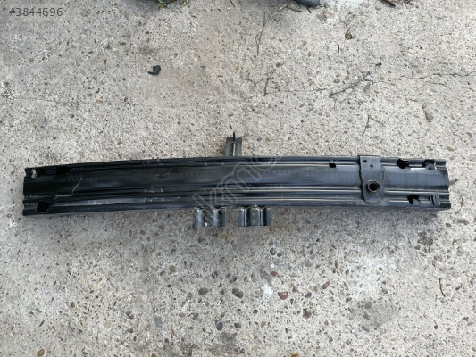PEUGEOT 307 ÇIKMA ORJİNAL TAMPON DEMİRİ