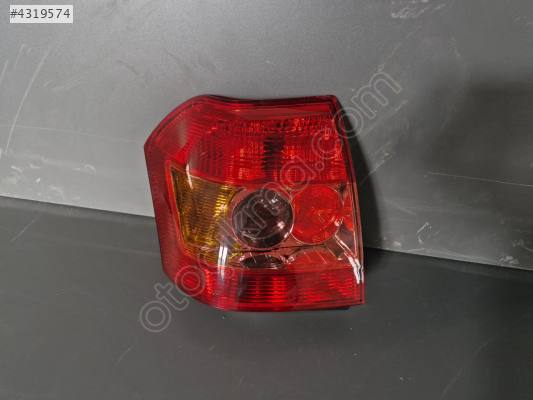 TOYOTA COROLLA HB SAĞ ARKA STOP LAMBASI SIFIR 2004-2007