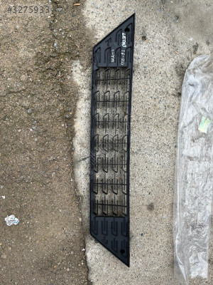 SEAT LEON ÖN PANJUR IZGARA 5F0853667N