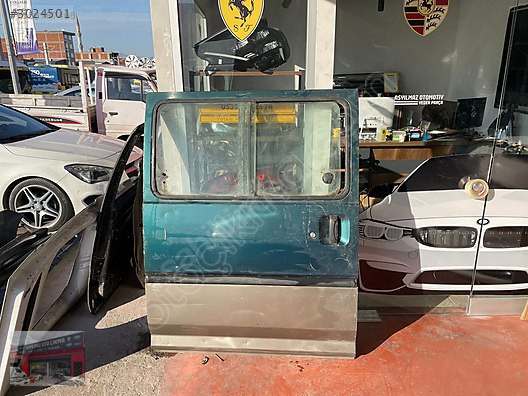 MİTSUBİSHİ L300 SAĞ ARKA KAPI ORJİNAL