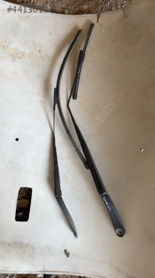 2016 FORD COURİER ÇIKMA ORJİNAL SİLECEK KOLLARI