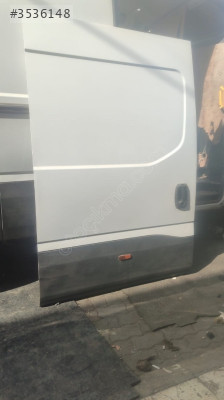 ıveco daily çıkma sağ sürgülü orta kapı
