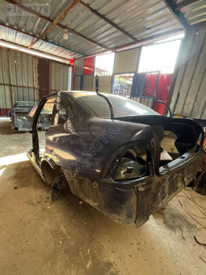 OPEL VECTİRA B KASA ÇIKMA KUPA TAVAN ARKA 2000-2002 SANRUFLU