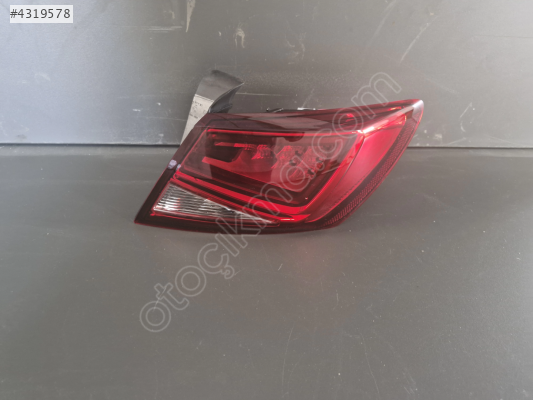 SEAT LEON SAĞ DIŞ STOP LAMBASI LEDLİ SIFIR 2013-2016
