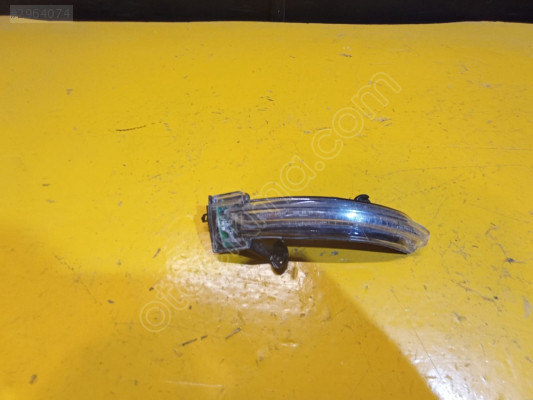 MEGANE 4/MEGANE 4HB SOL AYNA SİNYALİ LEDLİ 263001 LH2