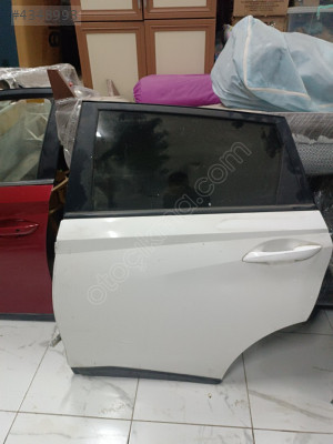 Bayon sol arka kapı boyasız