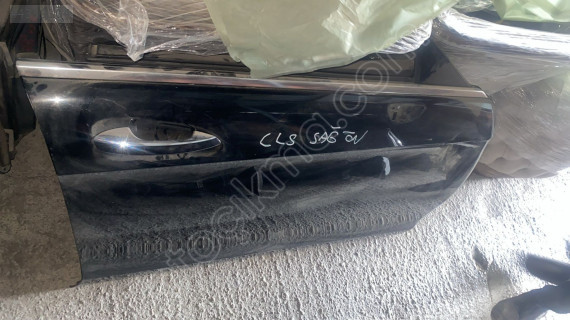 MERCEDES W218 CLS SAĞ ÖN KAPI OTO FEDAİ
