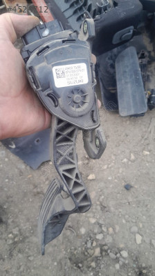Suzuki sx4 gaz pedalı