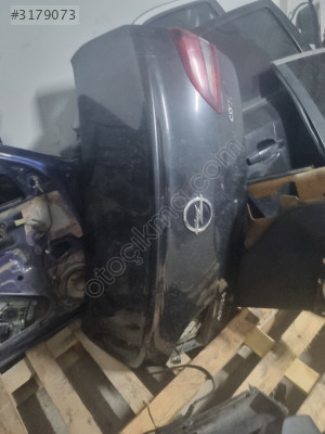 OPEL ASTRA J SEDAN ÇIKMA ORJİNAL BAGAJ KAPAĞI