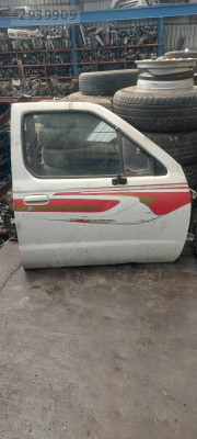 NİSSAN SKYSTAR 4X4 NP300 SAĞ ÖN KAPI