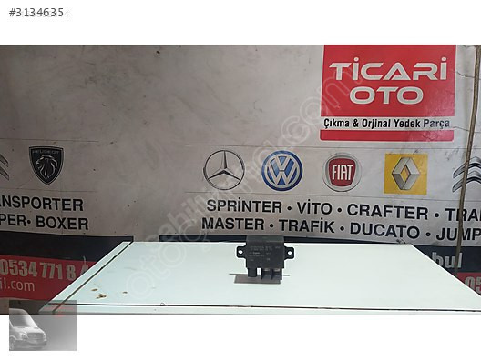 Mercedes E55 AMG Fuse box W211 beyin