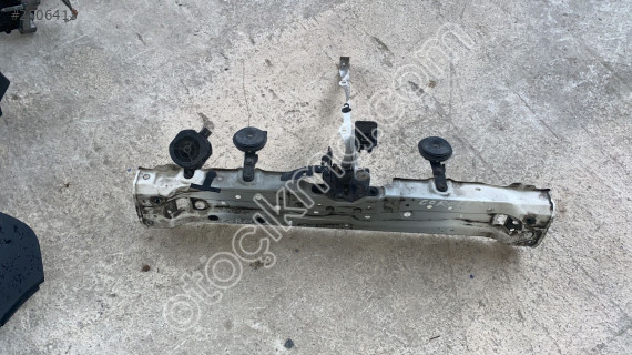 TOYOTA COROLLA HYBRİT ÖN PANEL ASEL OTO