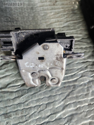 FORD TOURNEO COURİER 2016 ÇIKMA ORİJİNAL BAGAJ KİLİDİ