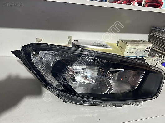 Yeni kasa courier sağ far çıkma ORJİNAL