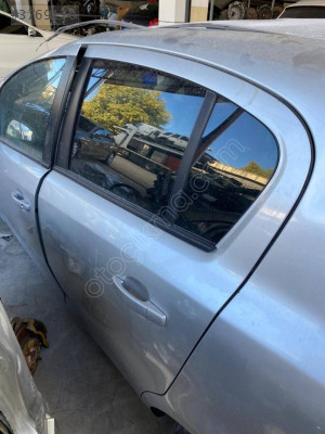 OPEL CORSA D SOL ARKA KAPI CAMI ORJİNAL ÇIKMA