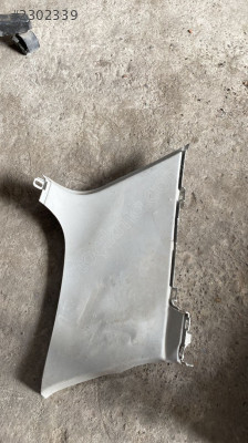 5G4867288D vw golf 7 arka sağ direk üst kaplaması