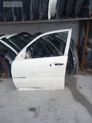 Ssangyong Rexton sol ön kapı