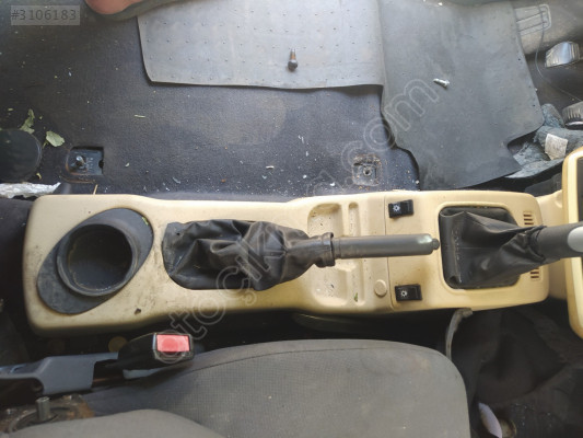 ÇIKMA FORD CONNECT ORTA KONSOL