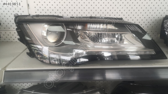AUDİ A7 2011-2014 SAĞ FAR LEDLİ ZENONLU 3 BEYİNLİ MODEL