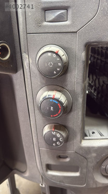 Renault Master 3 kalorifer paneli 10.000