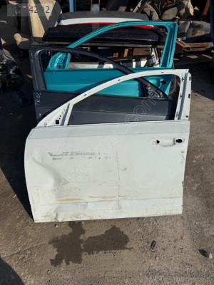 SKODA OCTAVİA SOL ÖN KAPI ÇIKMA ORJİNAL