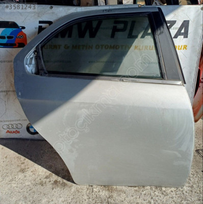 ALFA ROMEO 156 SAĞ ARKA KAPI
