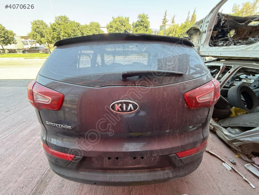 KİA SPORTAGE BAGAJ KAPAĞI ORJİNAL ÇIKMA TEMİZ DOLU HATASIZ