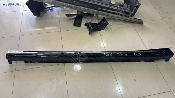 BMW 5 SERİ G60 M SOL MARŞPİYEL KAPLAMASI 51778084759