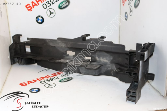 MERCEDES C SERİSİ A205 W205 SOL ÖN RADYATÖR BRAKETİ