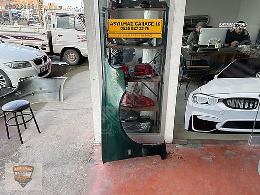 VOLVO S40 SAĞ ÖN ÇAMURLUK