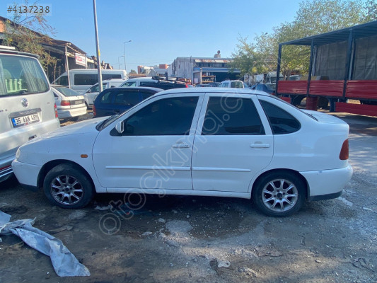 Polo klasik sol arka kapı