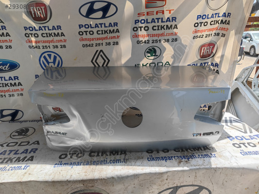 Volkswagen Passat B 8 bağaj kapağı orjinal gıri göçük hasarlı