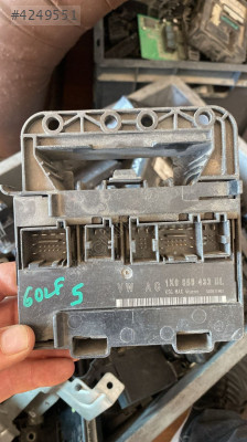 VW GOLF5 KİLİT BEYNİ 1K0959433BL OTO FEDAİ