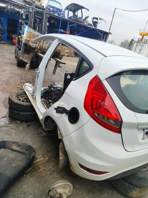 FORD FİESTA SOL ARKA KESME ÇAMURLUK OTO FEDAİ