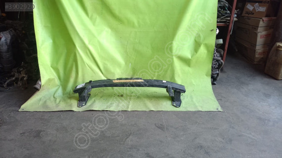 hyundai i20 tampon demiri