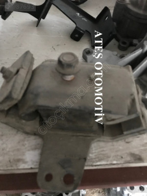 NİSSAN SKSTAR ÇIKMA MOTOR TAKOZU