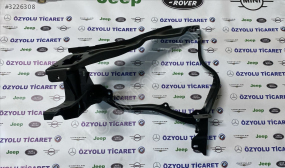 MERCEDES W212 E Serisi (2009-2012) Sol Far Yuvası A2126200191