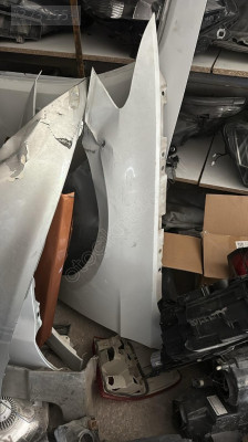 VOLKSWAGEN PASSAT ÖN ÇAMURLUK