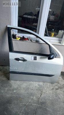 FORD FOCUS 1 SEDAN HACBACK SAĞ ÖN  KAPI